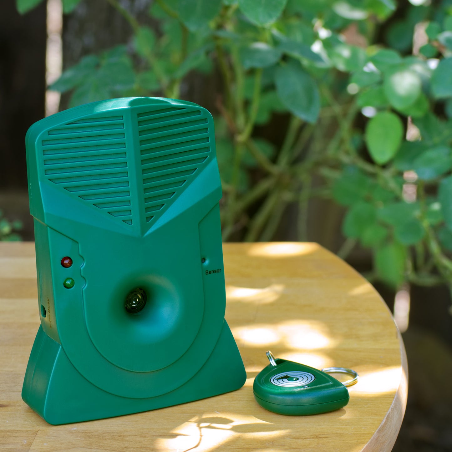 Remote control accessory for Bark Control Pro – activates ultrasonic bark device up to 50 feet away